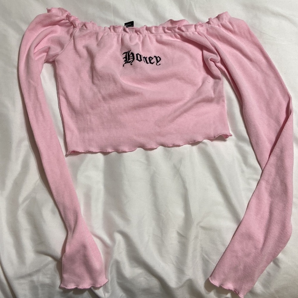 pink long sleeve crop top